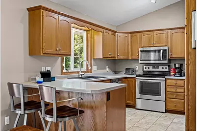 213  Kenneda St, Holmen, WI 54636 - Photo 11