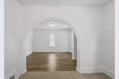 2954 N 19th St, Milwaukee, WI 53206 - Photo 9