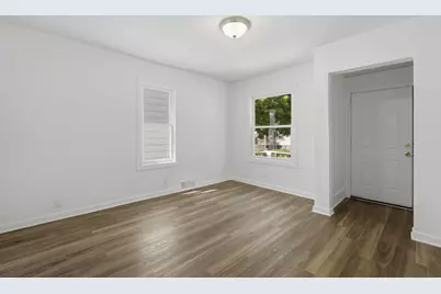 2954 N 19th St, Milwaukee, WI 53206 - Photo 11