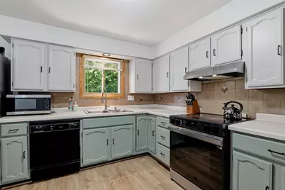 4118  Michigan Ave, Manitowoc, WI 54220 - Photo 11