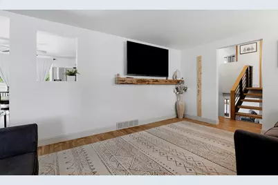 4118  Michigan Ave, Manitowoc, WI 54220 - Photo 5