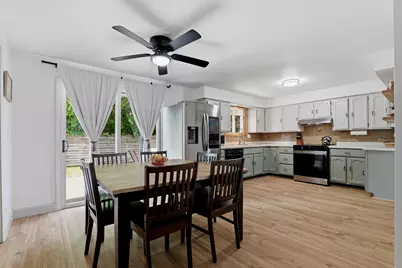4118  Michigan Ave, Manitowoc, WI 54220 - Photo 9