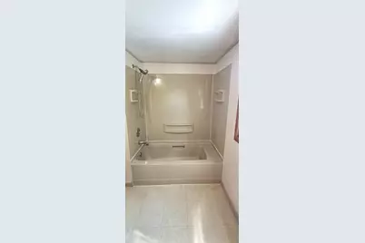 131 E Burnett St, Beaver Dam, WI 53916 - Photo 7