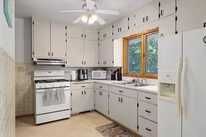 2920  George St, La Crosse, WI 54603 - Photo 5