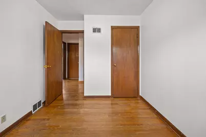 N84W16651  Ann Ave, Menomonee Falls, WI 53051 - Photo 17