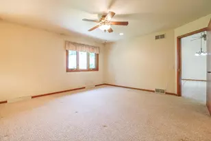 513 Woodland Dr, Jefferson, WI 53549 - Photo 19