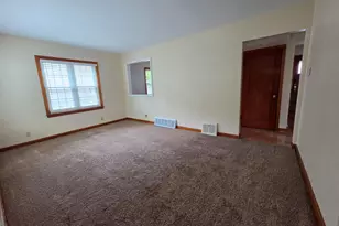 3265 S Burrell St, Milwaukee, WI 53207 - Photo 5