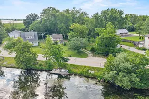 7110 N Tichigan Rd, Racine, WI 53185 - Photo 1