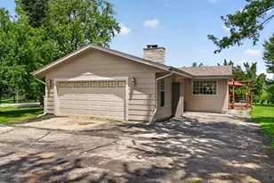 S94W23105 Meadow View Ln, Vernon, WI 53103 - Photo 3