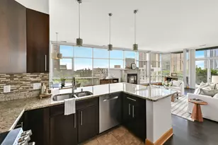 1111 N Marshall St, Milwaukee, WI 53202 - Photo 11