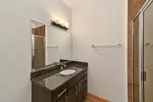 1111 N Marshall St, Milwaukee, WI 53202 - Photo 27