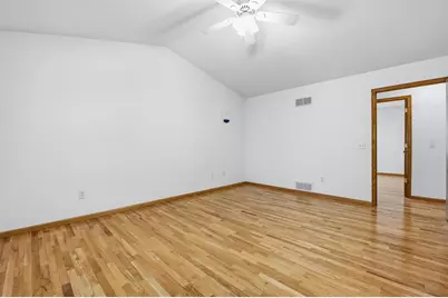 3130  Rockport Park Dr, Janesville, WI 53548 - Photo 9