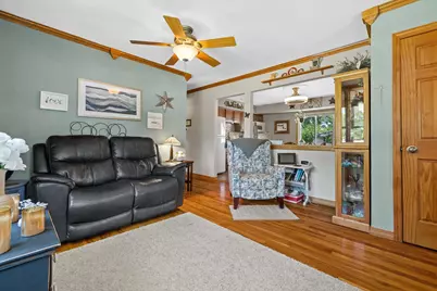 8219  26th Ave, Kenosha, WI 53143 - Photo 3