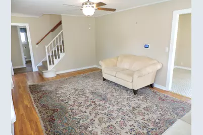 127 N Pleasant Ave, Jefferson, WI 53549 - Photo 5