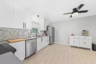 8621 W Grantosa Dr, Milwaukee, WI 53225 - Photo 15