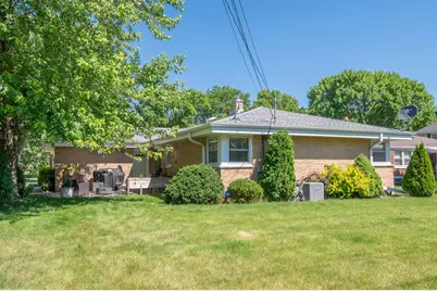 8621 W Grantosa Dr, Milwaukee, WI 53225 - Photo 27