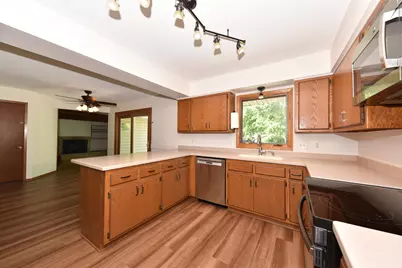 9141 N 60th St, Brown Deer, WI 53223 - Photo 13