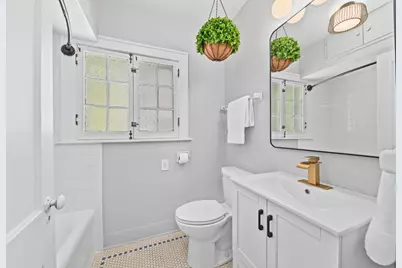 6816  Cedar St, Wauwatosa, WI 53213 - Photo 15