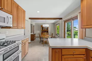 2604 E Dale Ave, Cudahy, WI 53110 - Photo 11