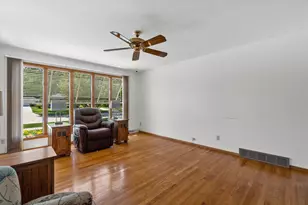 2604 E Dale Ave, Cudahy, WI 53110 - Photo 7
