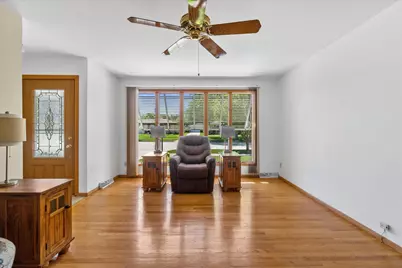 2604 E Dale Ave, Cudahy, WI 53110 - Photo 5
