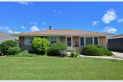 2400 W Edgerton Ave, Milwaukee, WI 53221 - Photo 39