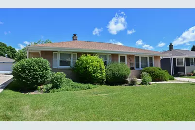 2400 W Edgerton Ave, Milwaukee, WI 53221 - Photo 1