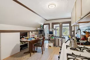 1035 E Potter Ave, Milwaukee, WI 53207 - Photo 17