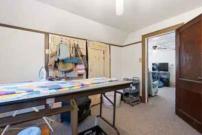 1035 E Potter Ave, Milwaukee, WI 53207 - Photo 23