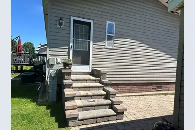118 S Eastown Manor -, Elkhorn, WI 53121 - Photo 7