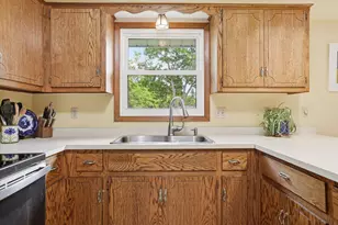 2028 Chapman Dr, Waukesha, WI 53189 - Photo 7