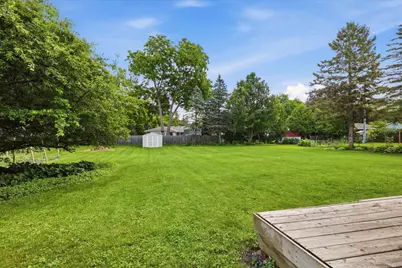 2028  Chapman Dr, Waukesha, WI 53189 - Photo 17