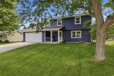 2028  Chapman Dr, Waukesha, WI 53189 - Photo 15