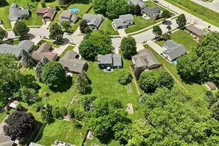 2028 Chapman Dr, Waukesha, WI 53189 - Photo 29
