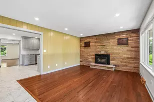 11509 Parkview Ln, Hales Corners, WI 53130 - Photo 3
