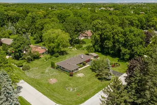 N68W15240 Prudence Dr, Menomonee Falls, WI 53051 - Photo 37