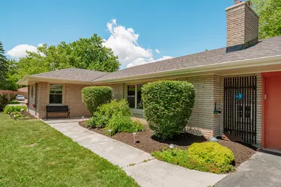 N68W15240  Prudence Dr, Menomonee Falls, WI 53051 - Photo 3