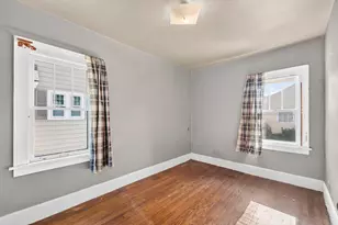 1127 Jefferson St, Racine, WI 53404 - Photo 13