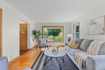 3731 N 77th St, Milwaukee, WI 53222 - Photo 5