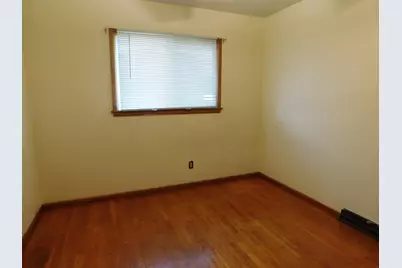 8622 W Villard Ave, Milwaukee, WI 53225 - Photo 11