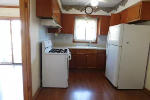 8622 W Villard Ave, Milwaukee, WI 53225 - Photo 3