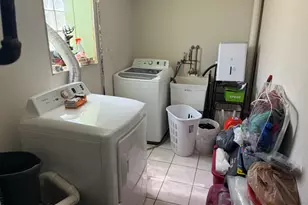 1711 S 15th Pl, Milwaukee, WI 53204 - Photo 11