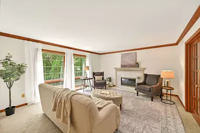14285 W North Oak Blvd, New Berlin, WI 53151 - Photo 7