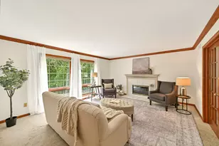 14285 W North Oak Blvd, New Berlin, WI 53151 - Photo 7