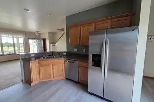 616 Hunter Oaks Blvd, Watertown, WI 53094 - Photo 7