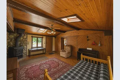 3908  Valley Rd, Racine, WI 53405 - Photo 7