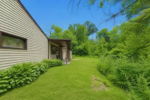 3908 Valley Rd, Racine, WI 53405 - Photo 13