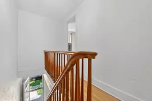 1463 N Franklin Pl, Milwaukee, WI 53202 - Photo 17