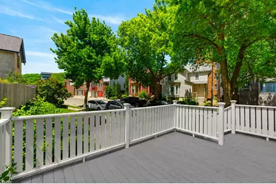 1463 N Franklin Pl, Milwaukee, WI 53202 - Photo 29
