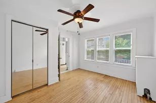1463 N Franklin Pl, Milwaukee, WI 53202 - Photo 15